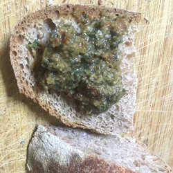 Recepta de paté #8: Pesto de pastanaga silvestre