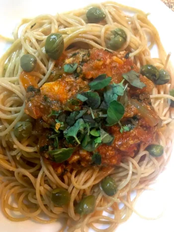 Fitxa Sales #1: Salsa siciliana (amb ortigues i orenga)
